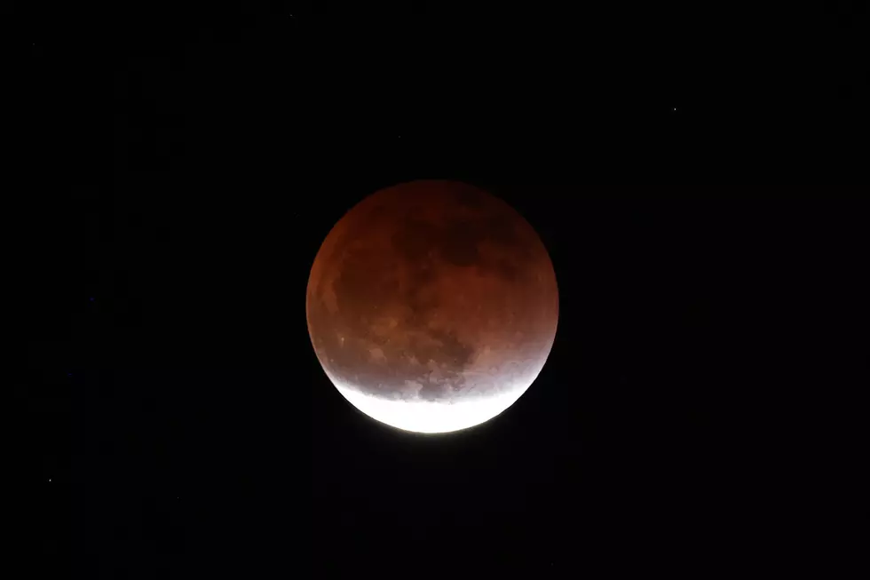 Blood Moon Eclipse Seen Across American Night Skies