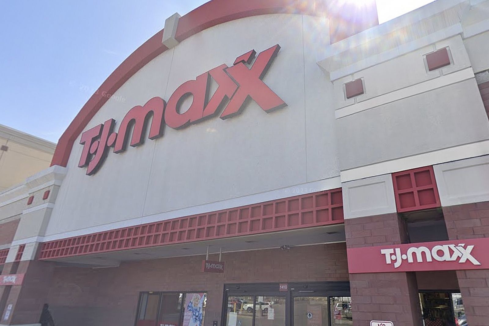 T.J. Maxx's parent company is thriving. Here's why.