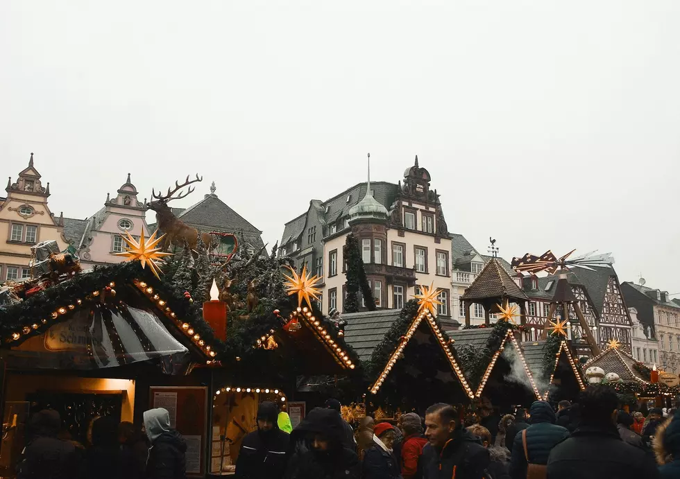 (Christmas Market in Trier, Germany) Diogo Palhais, Unsplash