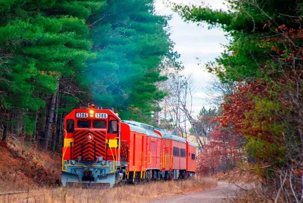 a train part of the wisconsin great northern railroad