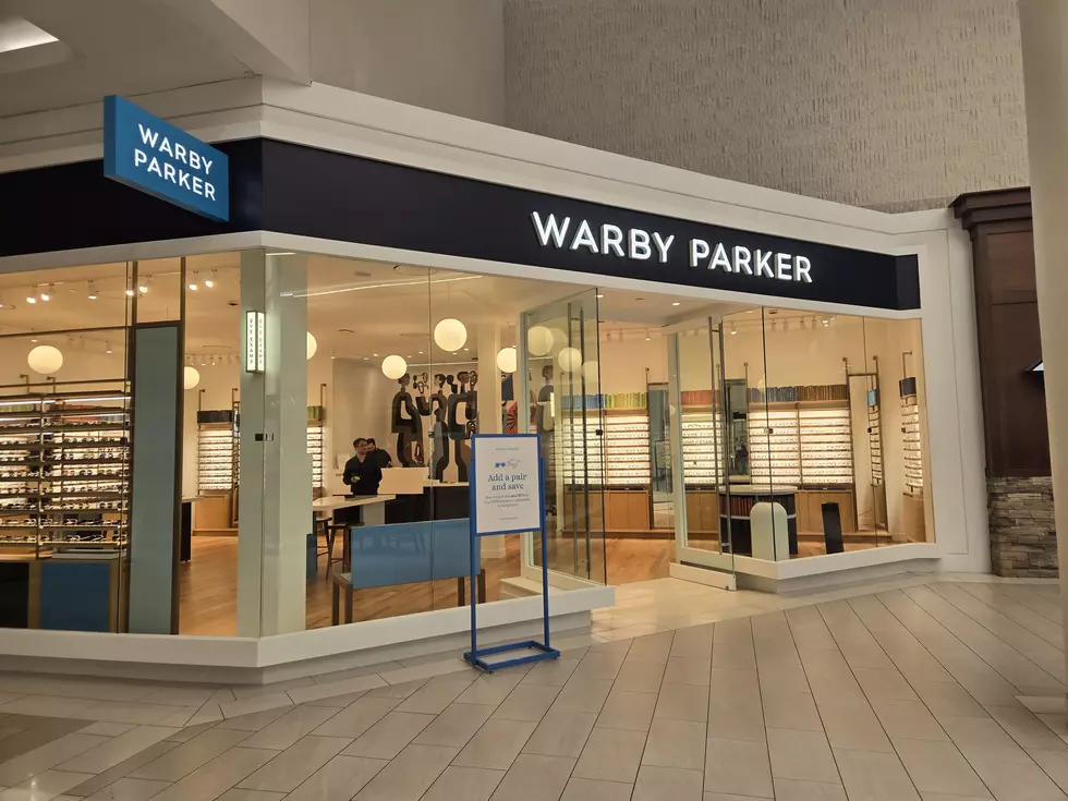 Warby Parker Opens New Location at the Apache Mall