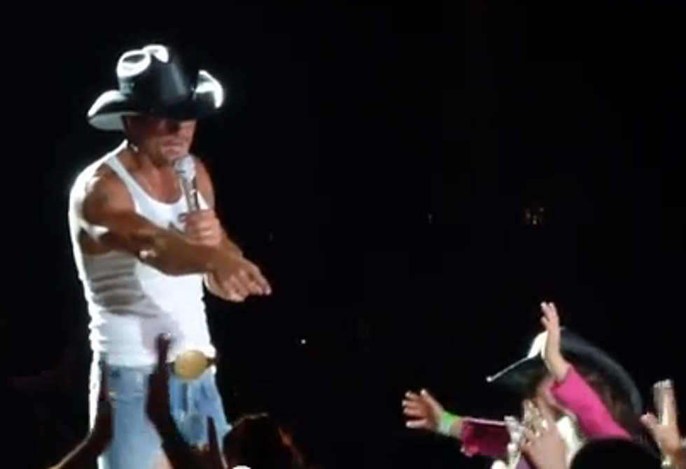 Tim McGraw Calls Out 2 Idiots Fighting in Crowd- [Video]