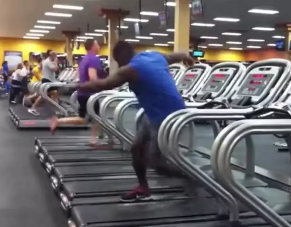 Guy Throws Down Dance Moves&#8230;On A Treadmill! &#8212; [Video]