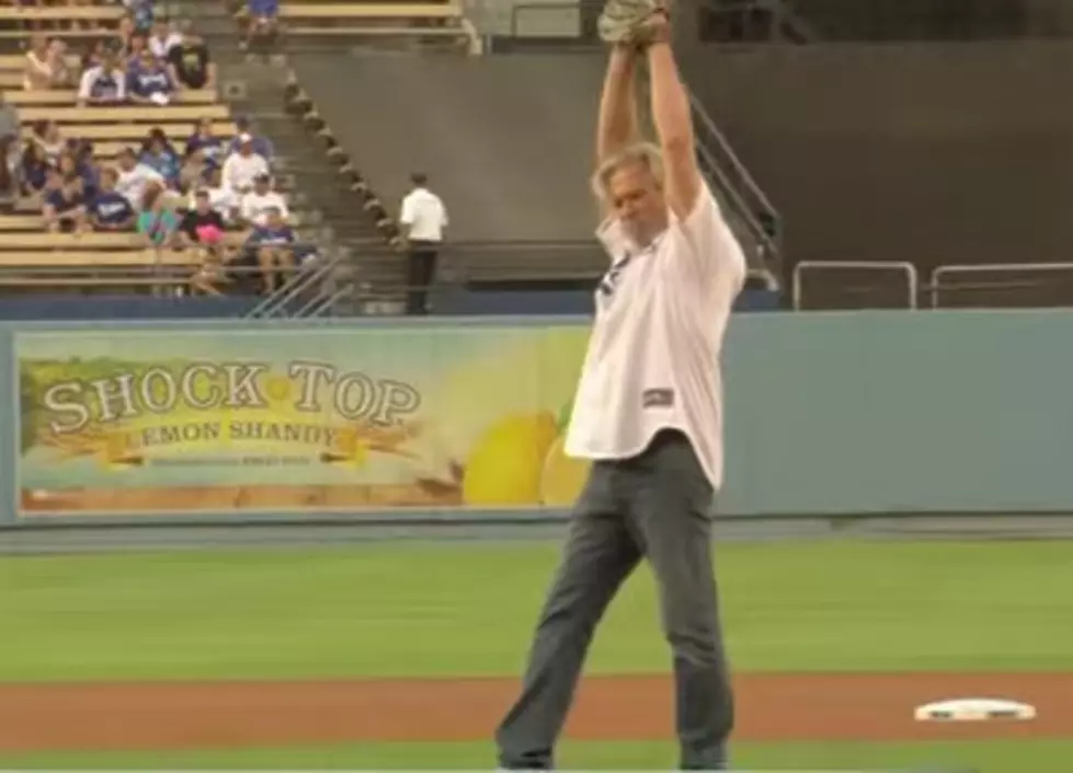 Now THAT&#8217;S How You Throw Out The First Pitch