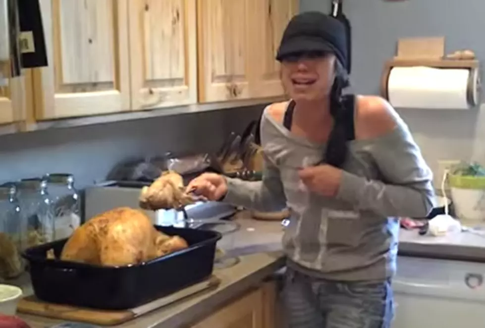 Family Pranks Girl into Thinking Thanksgiving Turkey is Pregnant