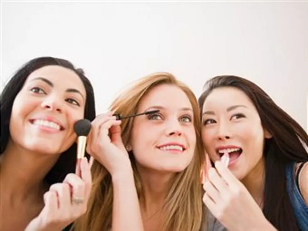 Women Own HOW MUCH Makeup?