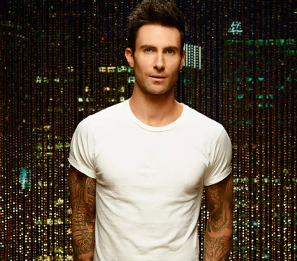 Former &#8216;The Voice&#8217; Contestant Offers to Help Adam Levine (via Twitter)