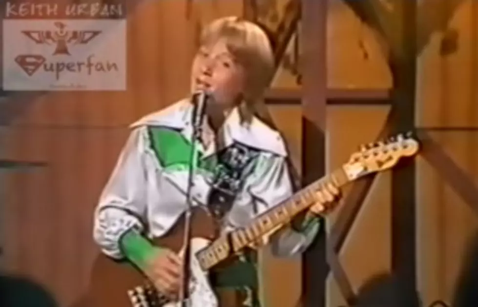 A Young Keith Urban Sings Dolly Parton’s ‘Applejack’