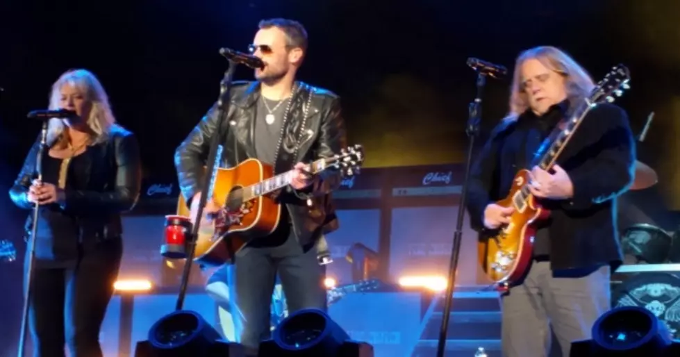 Eric Church jams with Warren Haynes On The Weight [VIDEO]