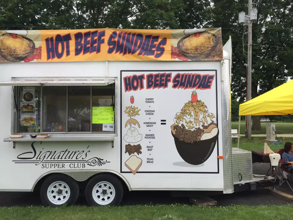 Take a Peek at the Rochesterfest Hot Beef Sundae – [Photo + Video]