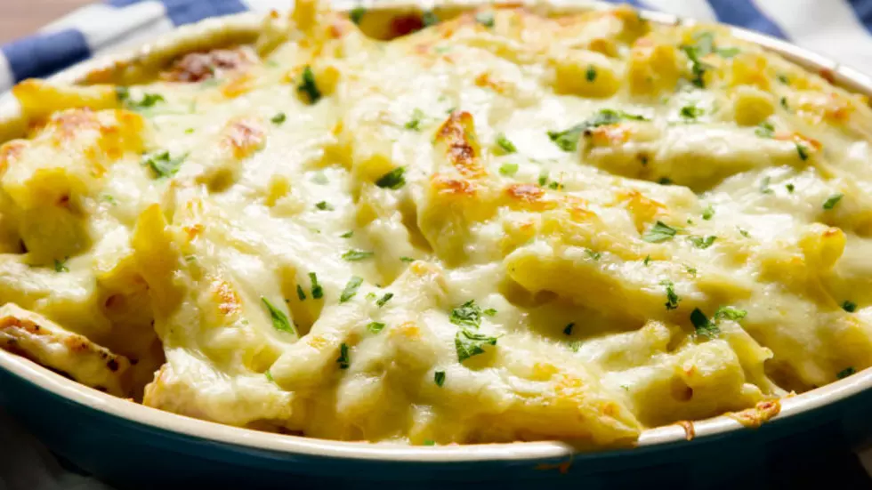 Try This For Dinner! A Chicken Alfredo Bake Recipe
