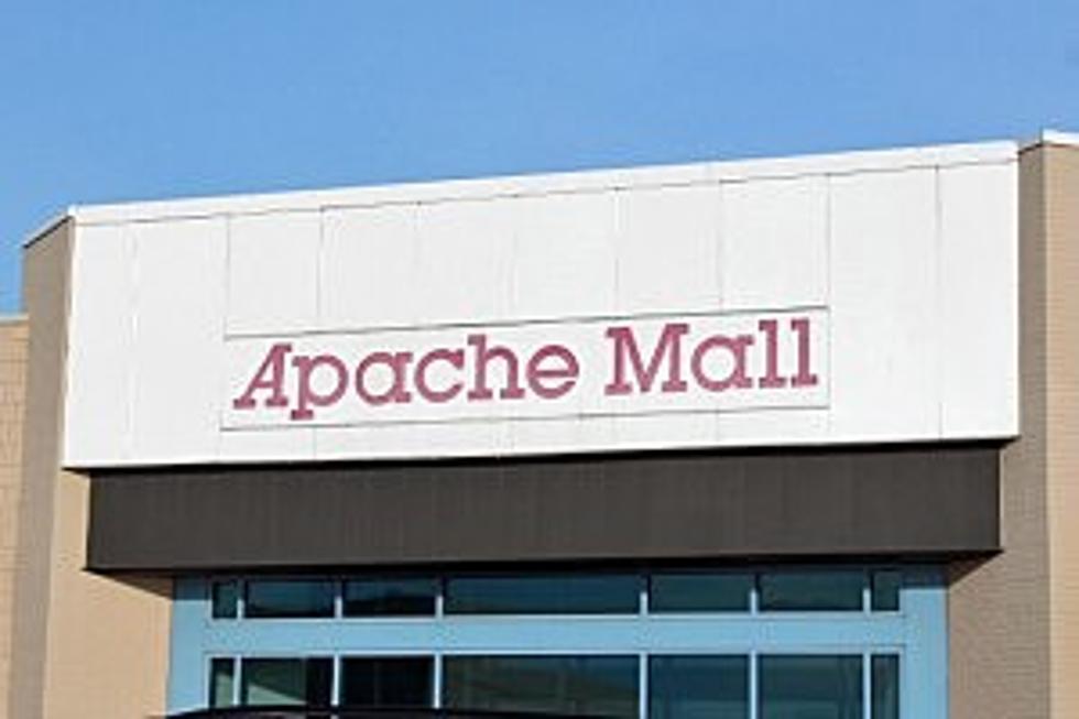 Liquidation Sale Starts As Apache Mall Store Announces It&#8217;s Closing