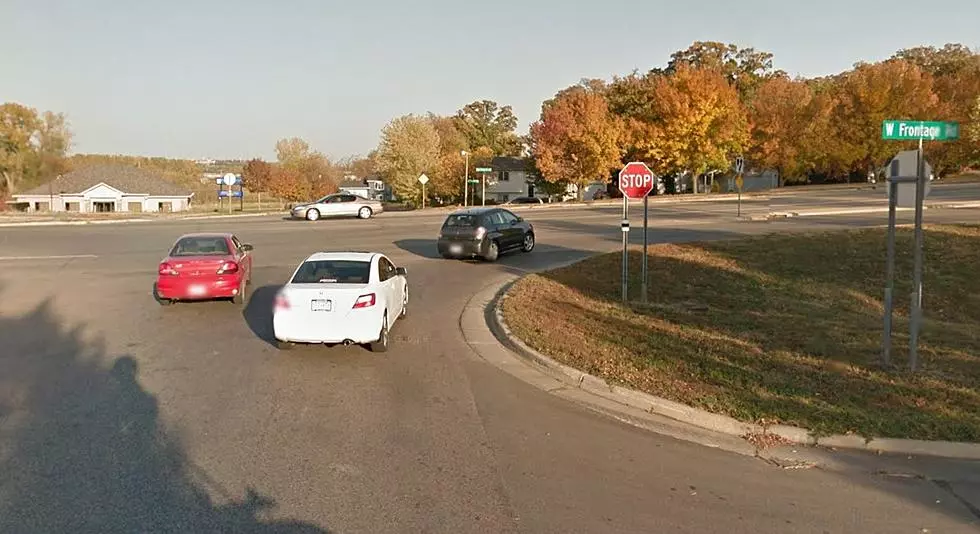 What Happens When You&#8217;re &#8216;Minnesota Nice&#8217; at a Busy Intersection