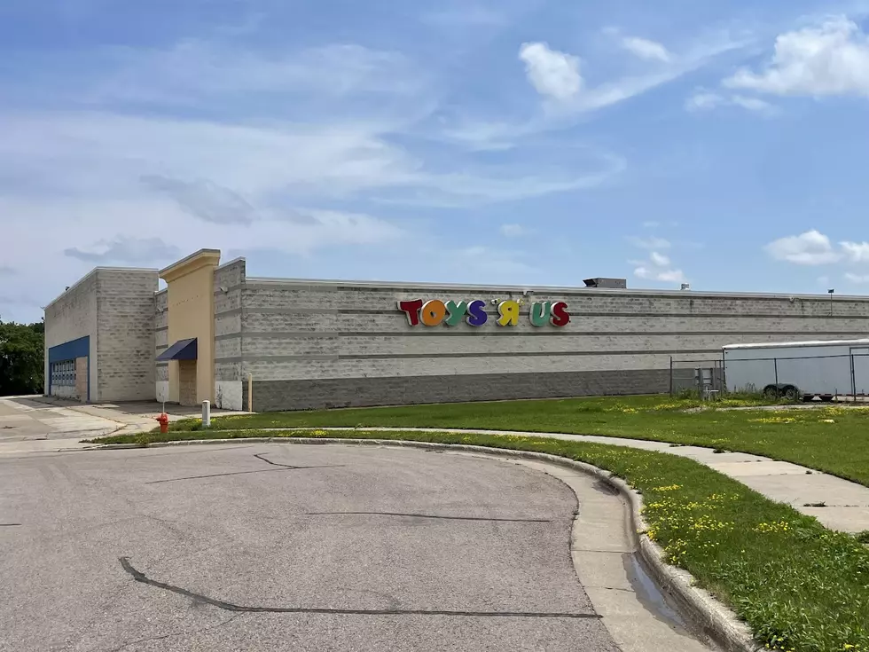 We Now Know What&#8217;s Going In the Old Toys R Us Site in Rochester