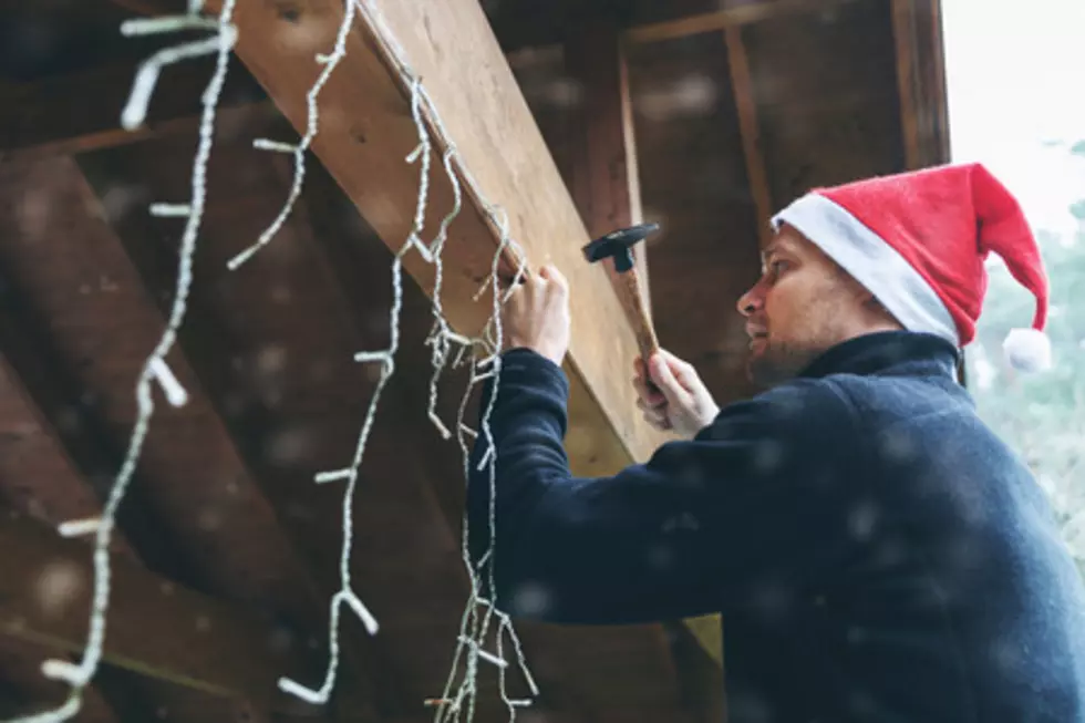 Holiday Life Hack: Why Your Outside Christmas Lights Won’t Work in Minnesota