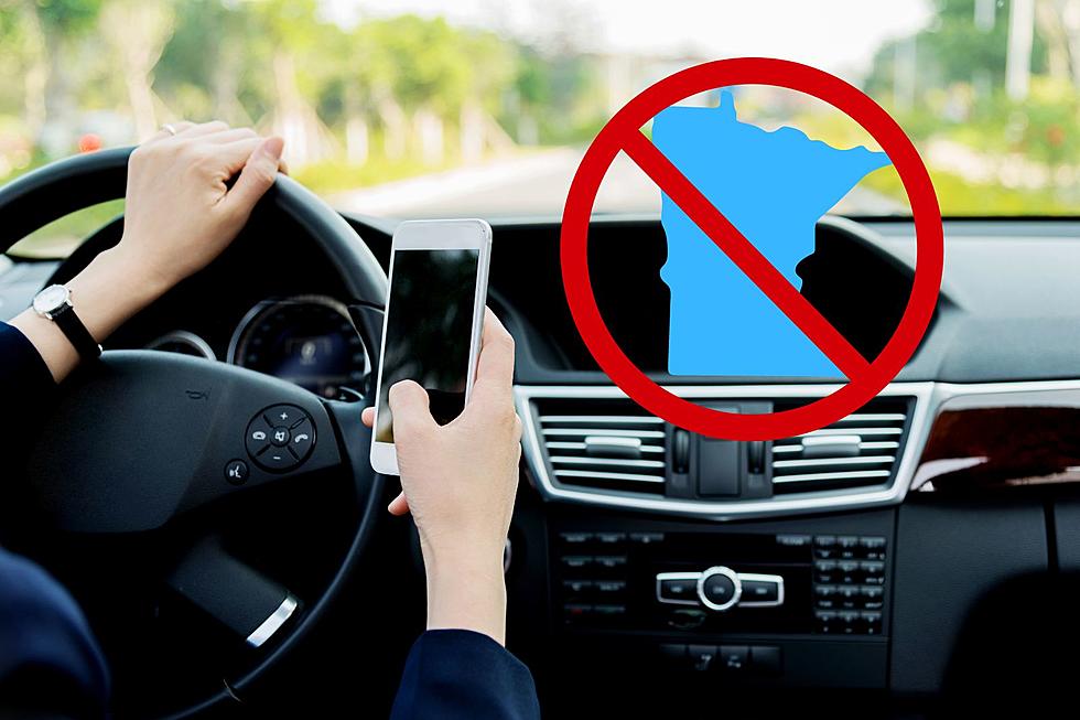 Even Holding Your Phone While Driving Now Illegal in Minnesota