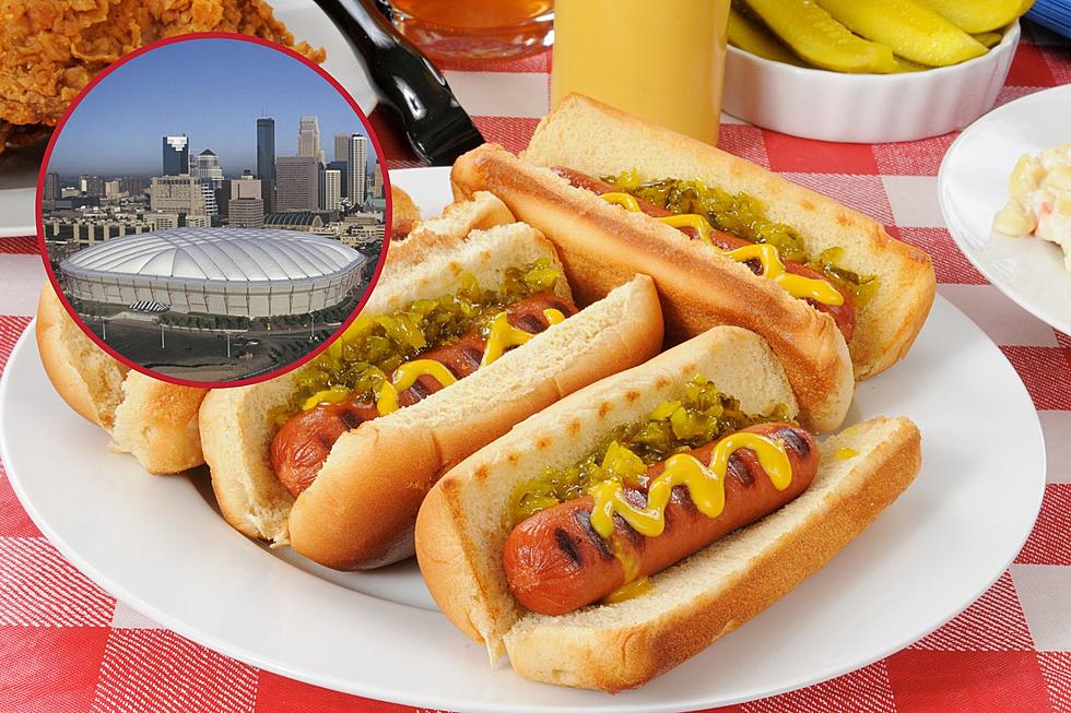 Popular &#8216;Dome Dog&#8217; Hot Dogs Returning to Minnesota This Week
