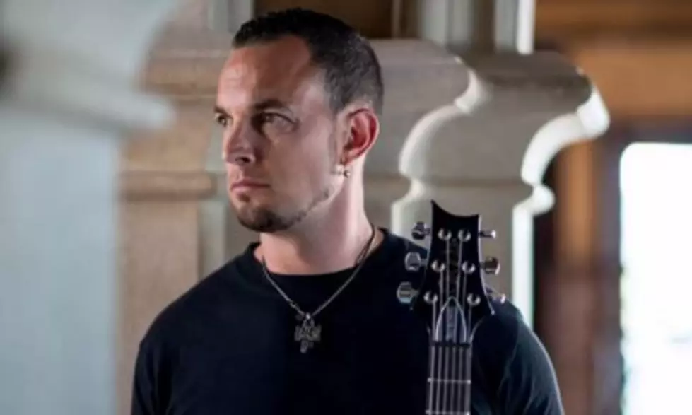 Mark Tremonti Chats With Sandman on “Loudwire Reloaded” – Talk New Album “Dust”