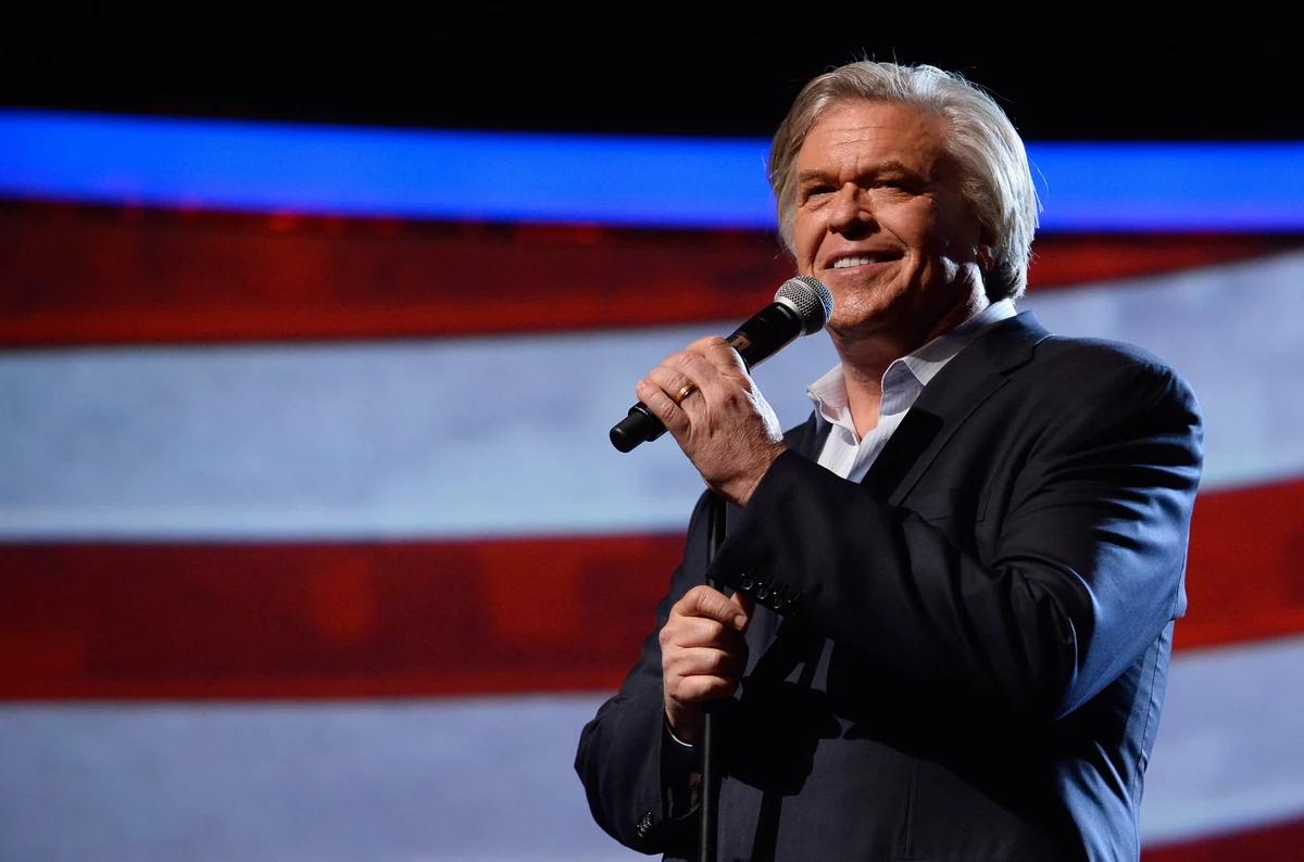 Win Tickets to See Comedian Ron White at the Victory Theatre