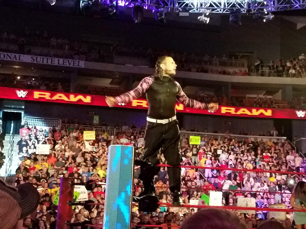Randy Orton Rips Apart Jeff Hardy&#8217;s Ear Gauge Holes on WWE SmackDown