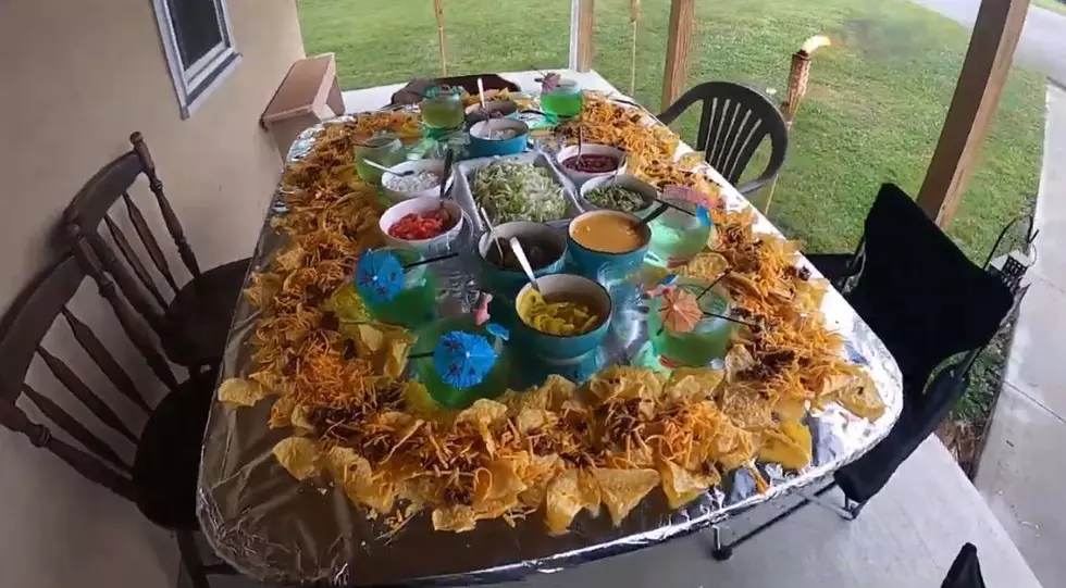 Table Top Nachos are the 2020 Food Trend We Can All Get Behind