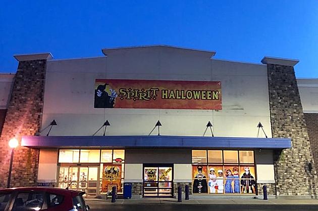 It&#8217;s About to Get Spooky &#8211; Spirit Halloween Signs Spotted in Evansville