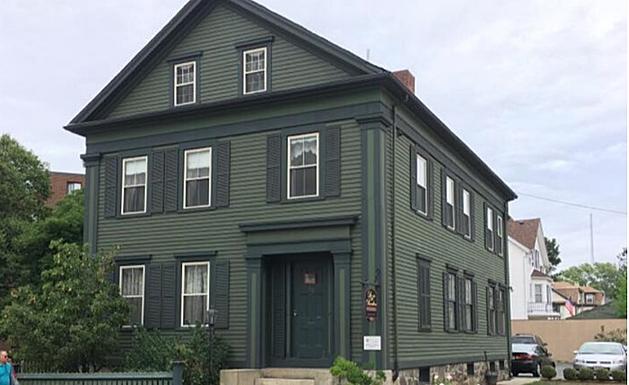 You Can Take a Virtual Tour of the Lizzie Borden House on the 129th  Anniversary of the Borden Murders