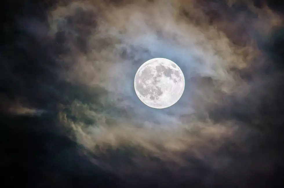 Have You Seen Ghostly Rings Around the Moon Over Indiana, Kentucky, and Illinois, What Do They Mean?