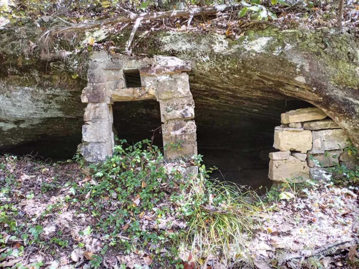 Incredible KY Rock Formation Has a Mysterious Structure Nearby