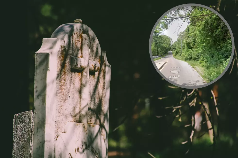 Unassuming Indiana Road Has a Grave in the Middle of It