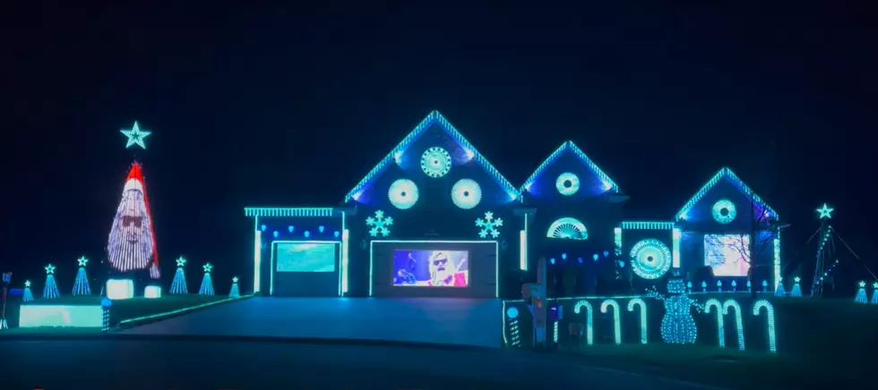 Evansville Home Hosts Incredible Light Show For a Good Cause