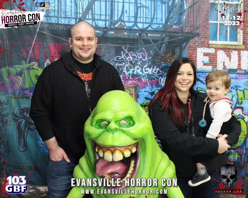 Photo by Evansville Horror Con