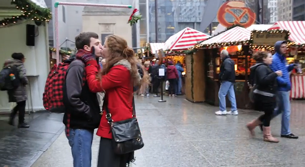 Illinois Guy Invents Mistletoe Kissing Contraption [VIDEO]