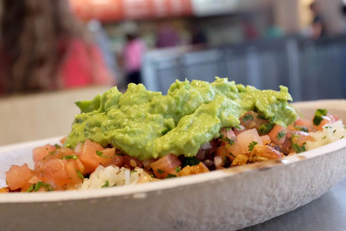Just in Time for Cinco de Mayo, Chipotle's Guacamole Recipe is Here