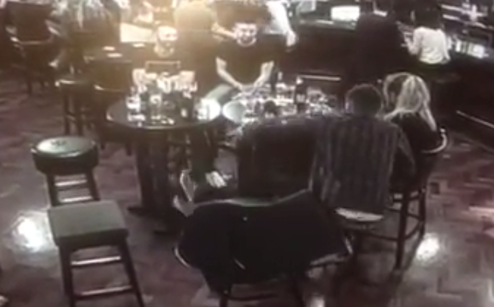 Guy Tries To Pick Up A Girl At The Bar Only To Have This Happen [VIDEO]
