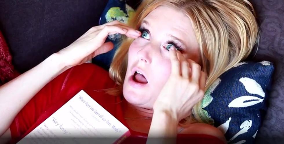 11 Worst Things About Having Contact Lenses [VIDEO]