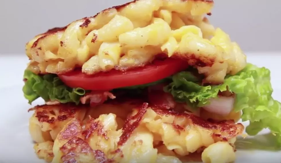 Throw Away What You Brought For Lunch and Make This Mac + Cheese BLT [VIDEO]