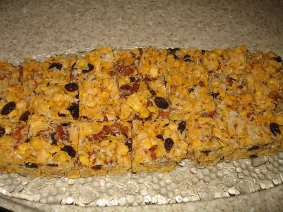 25 Days of Desserts: Coconut-Pecan Cereal Bars [RECIPE]