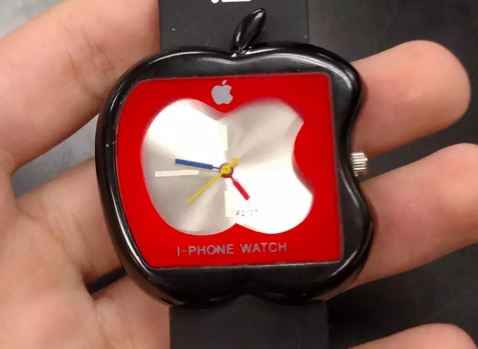 Guy Buys $600 Apple Watch On eBay, Gets This Instead
