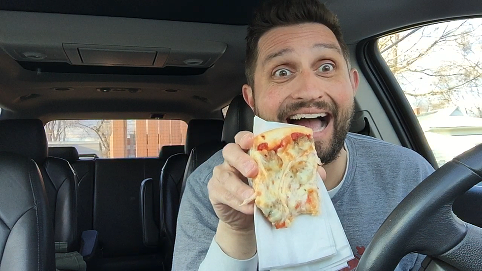 Top This! Sweet Lenny’s Search For Rockford’s Best Pizza: Anna’s on Main Street [VIDEO]