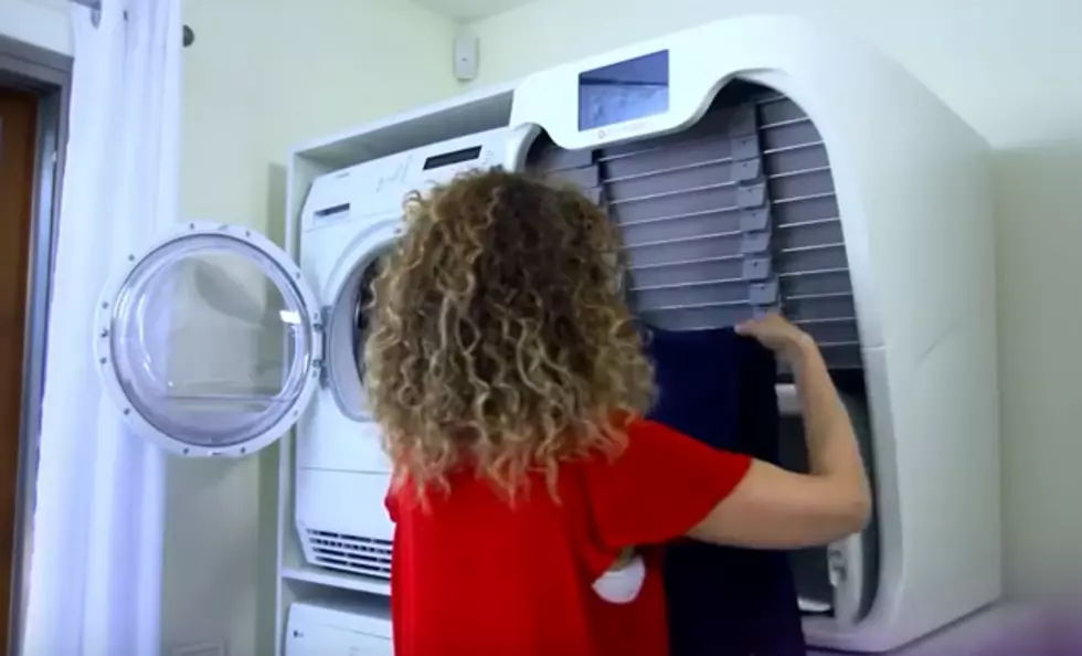 Fascinating Video Introduces the Laundry Folding Robot