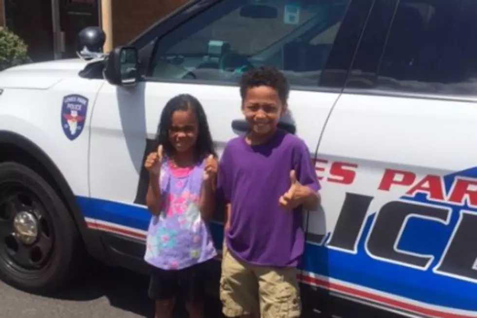 Two Young Siblings Bring Cup Cakes to Loves Park Police Officers