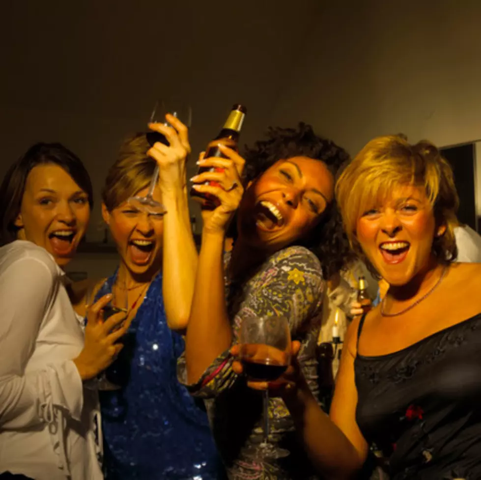 5 Things To Expect When Going to Your Class Reunion