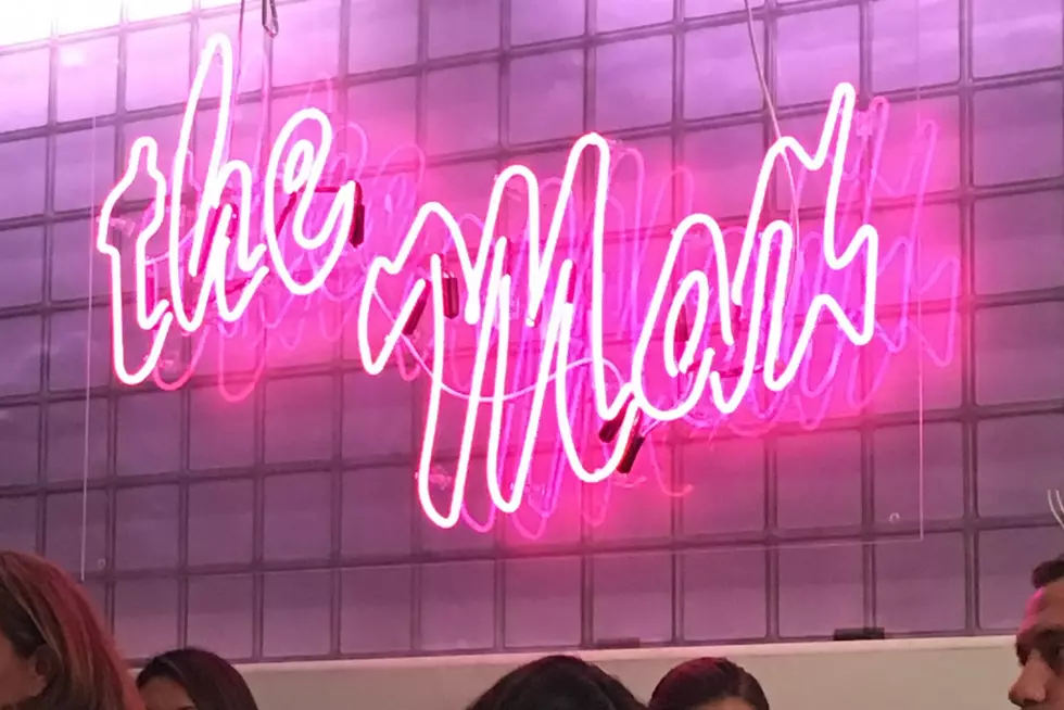 5 Reasons You Should Go to the &#8216;Saved By the Max&#8217; Diner and 1 Reason You Shouldn&#8217;t