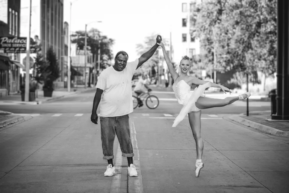 Ballerina & Homeless Man Come Together For Viral Photo In Downtown Rockford