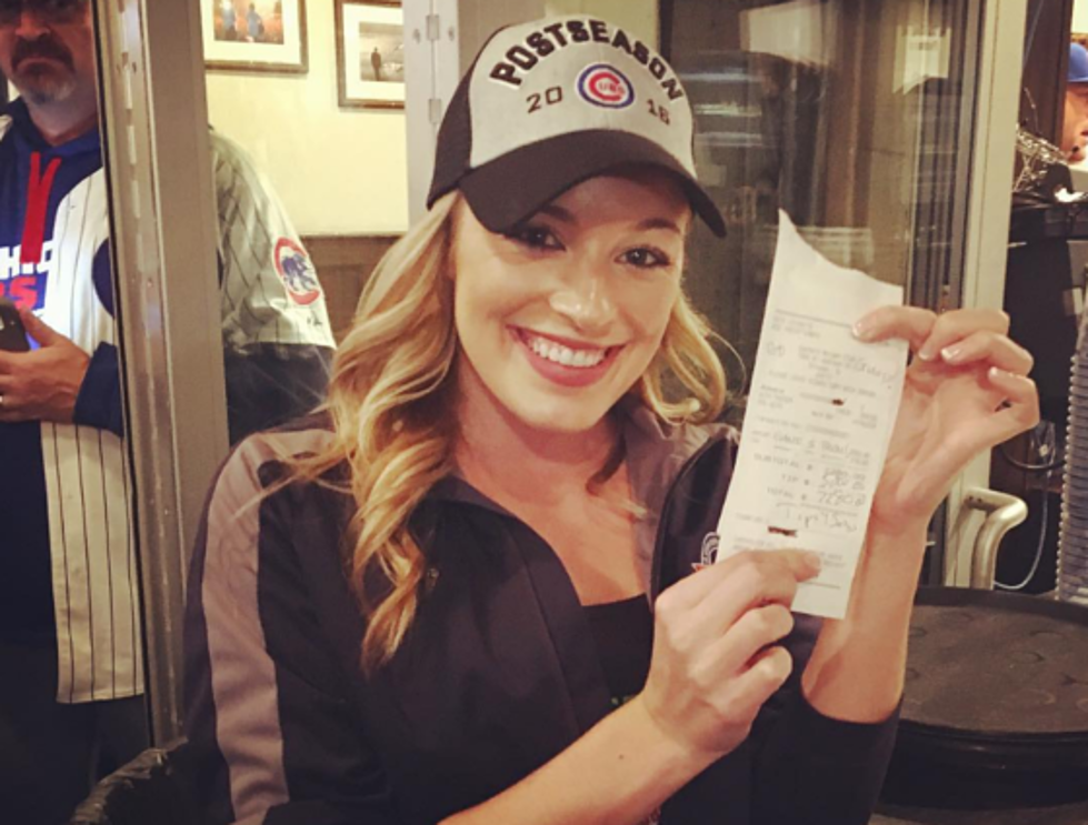 Customer Leaves ‘Giant’ Tip For Server At Wrigley Field Bar