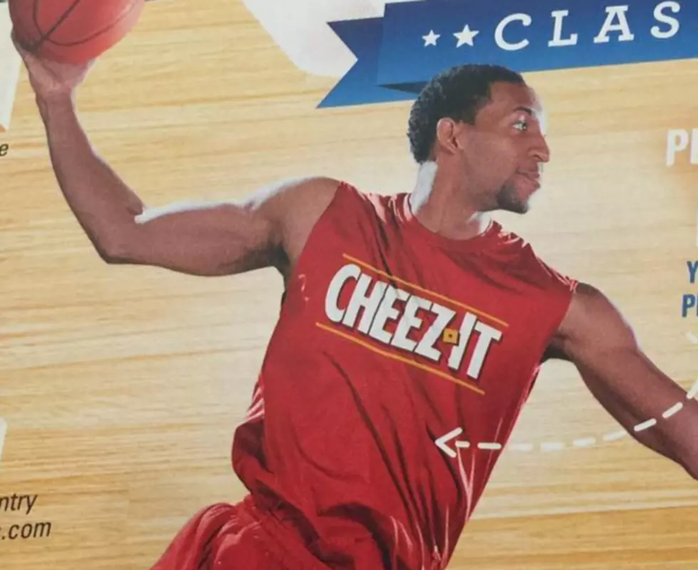 There Is Something Seriously Wrong With The Back Of This Cheez-It Box