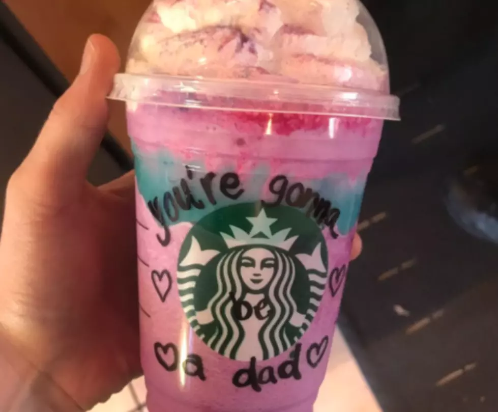 Rockford Moms-To-Be Should Use This Starbucks Cup To Share Pregnancy