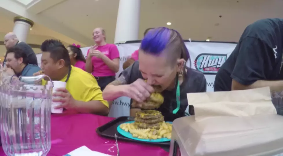 The Woman Who Destroyed ‘The Don’ Pizza Challenge In Rockford Just Set A World Record