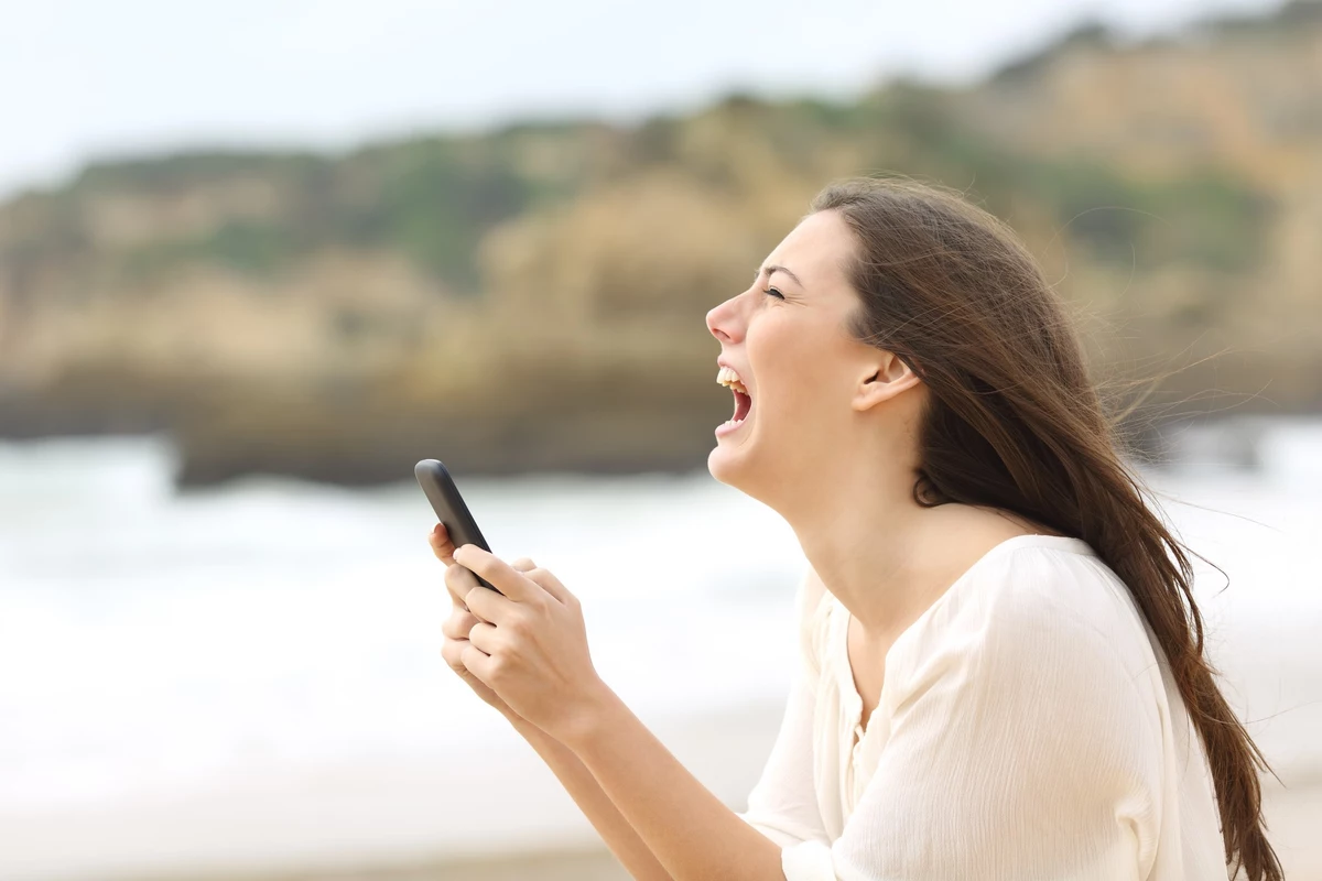 37 Things That Happen To You When Your Phone Dies